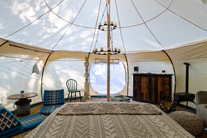 Alternative interior view of a Raindrop dome tent